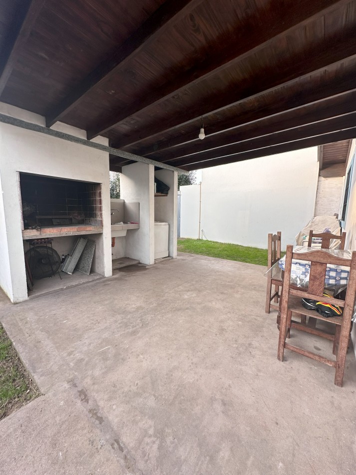 Casa en venta - 4 ambientes - Ostende, Pinamar.