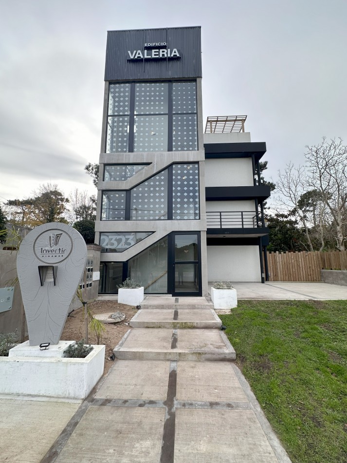 Monoambiente con terraza propia