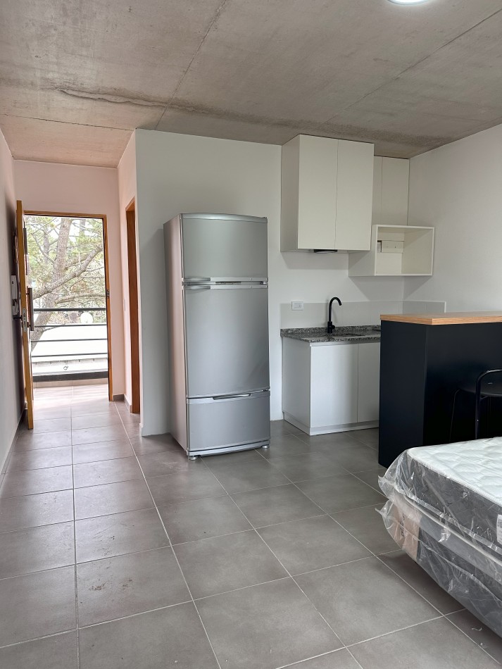 Monoambiente con terraza propia