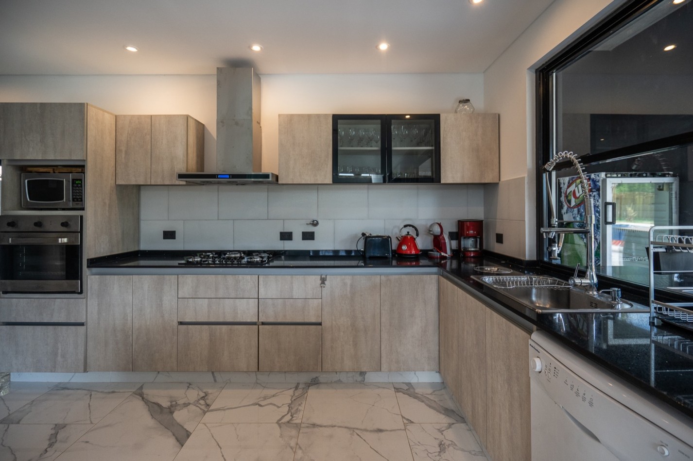 Casa en venta 7 ambientes - La Herradura - Espectacular