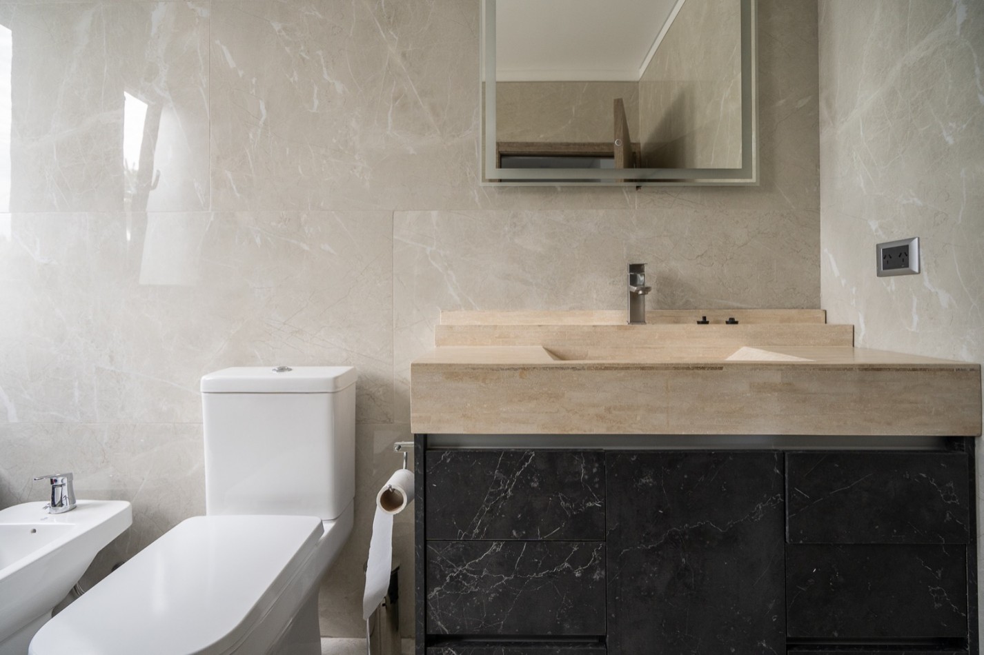 Casa en venta 7 ambientes - La Herradura - Espectacular