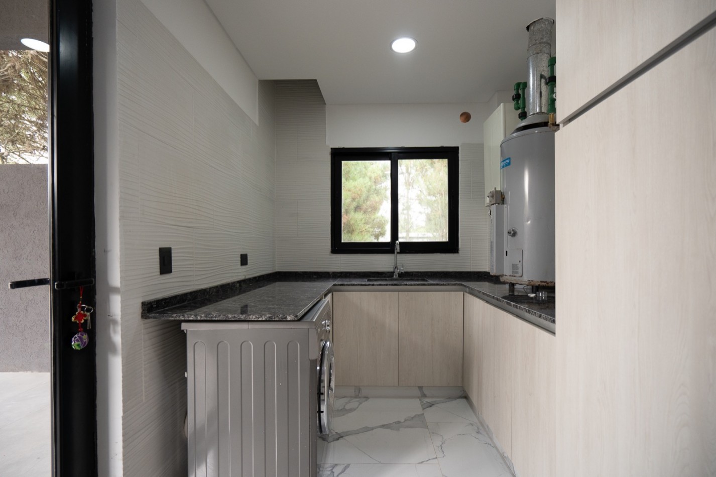 Casa en venta 7 ambientes - La Herradura - Espectacular