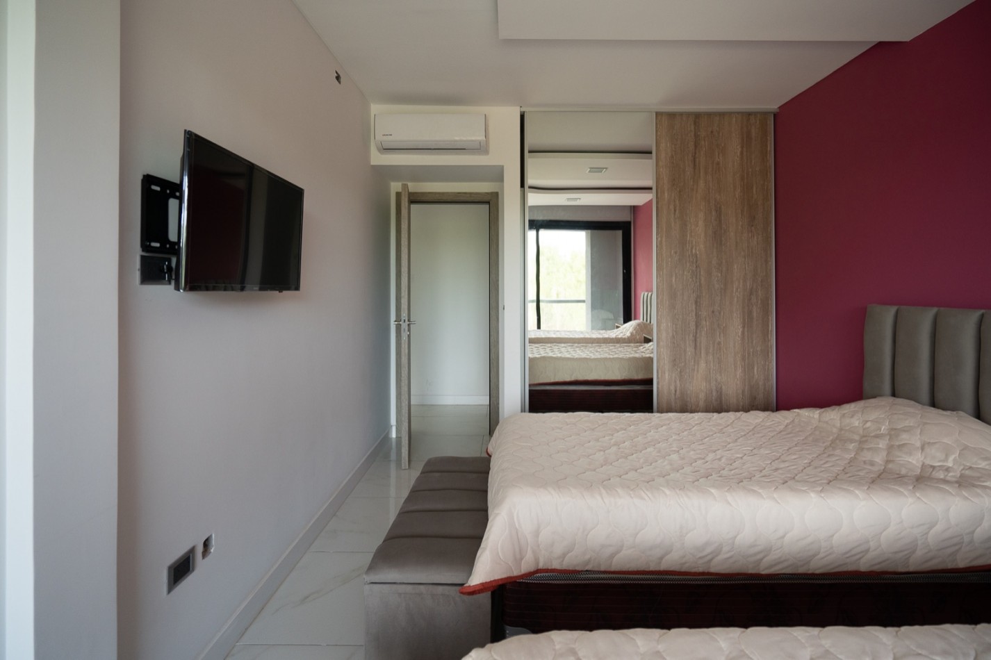 Casa en venta 7 ambientes - La Herradura - Espectacular