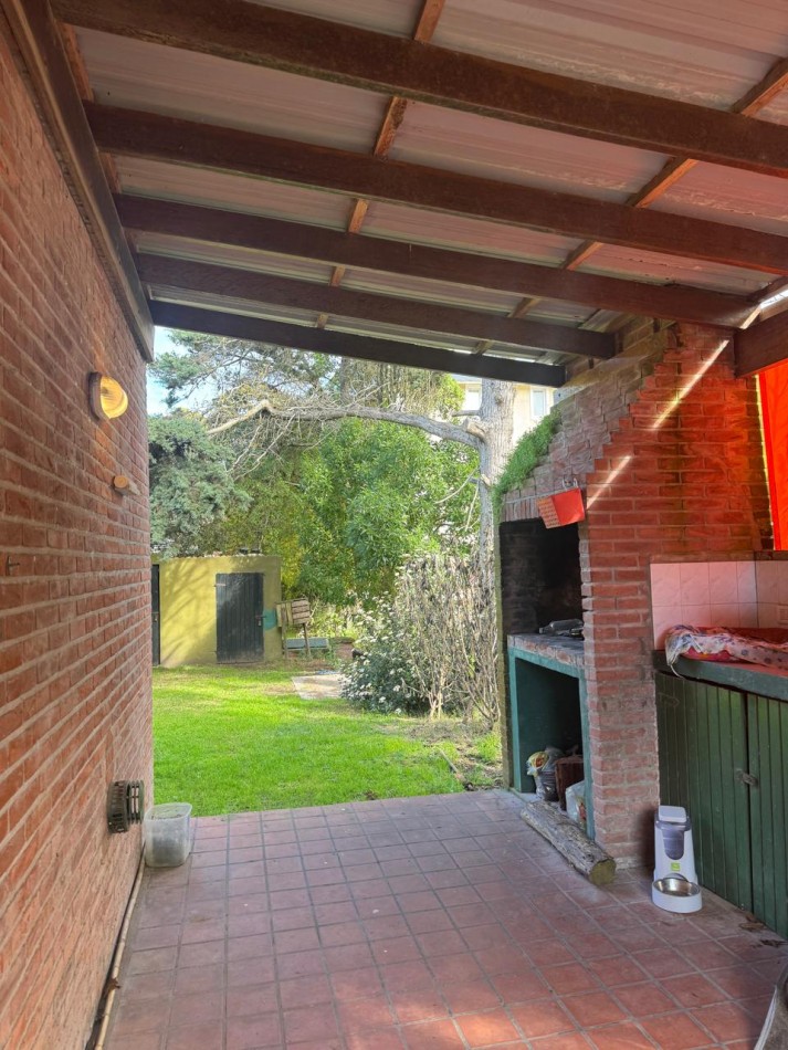 Casa en Venta en valeria del mar, excelente ubicacion - a pasos del mar