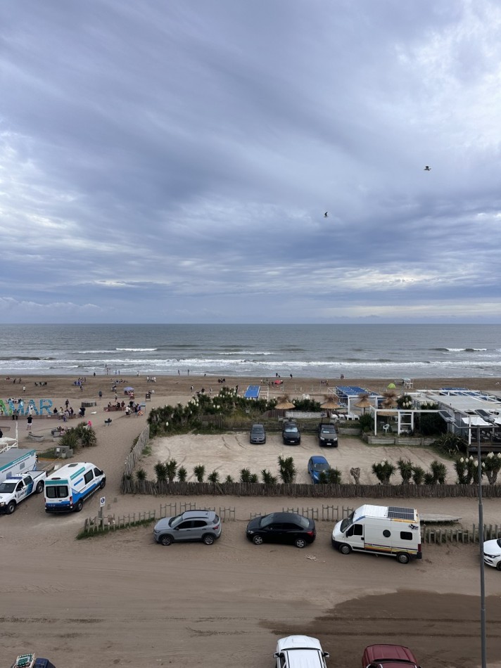 Departamento en venta frente al mar