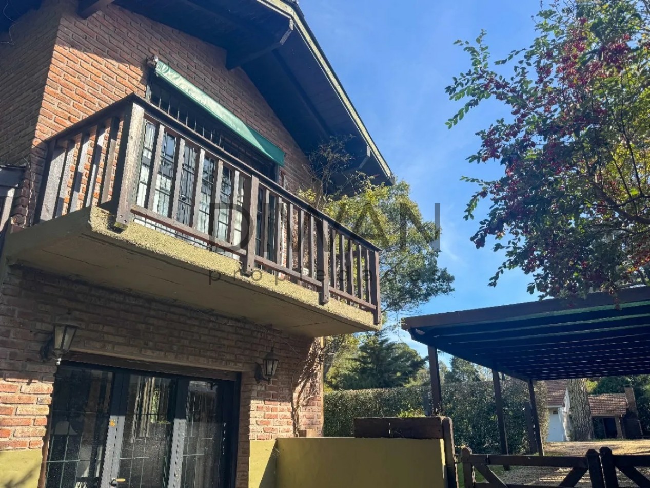 Casa en venta - 4 ambientes- Pinamar, zona B5 - Apto credito