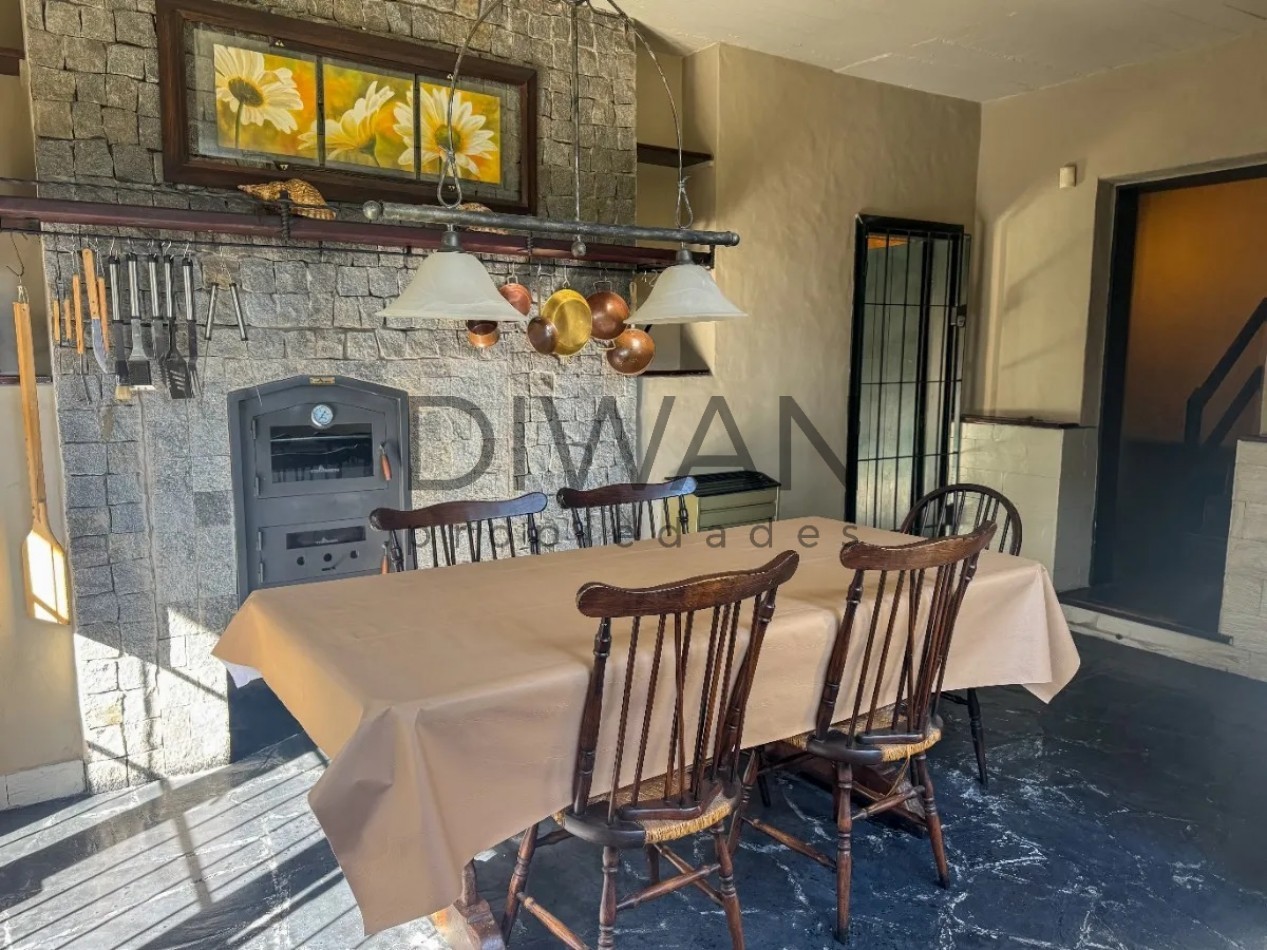 Casa en venta - 4 ambientes- Pinamar, zona B5 - Apto credito